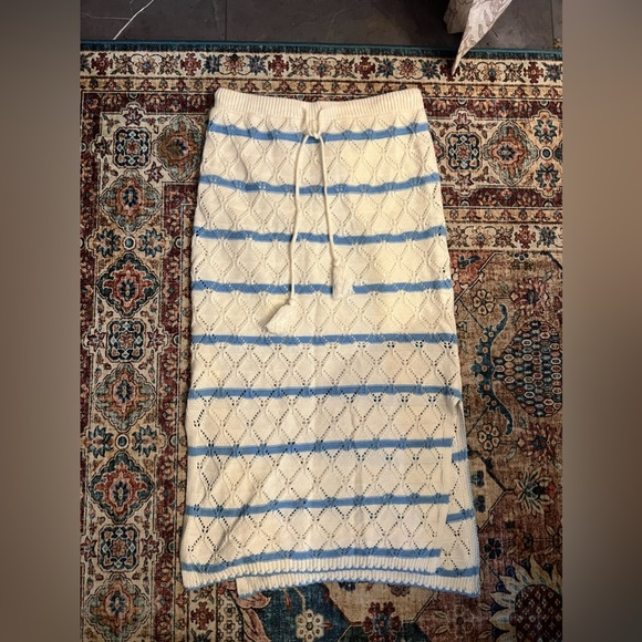 EUC Freshman white & blue stripe sweater & midi skirt set, size medium - Picture 2 of 6